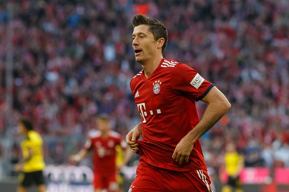 比利亚：西班牙前国脚奎尼是西班牙足球历史上最伟大的射手