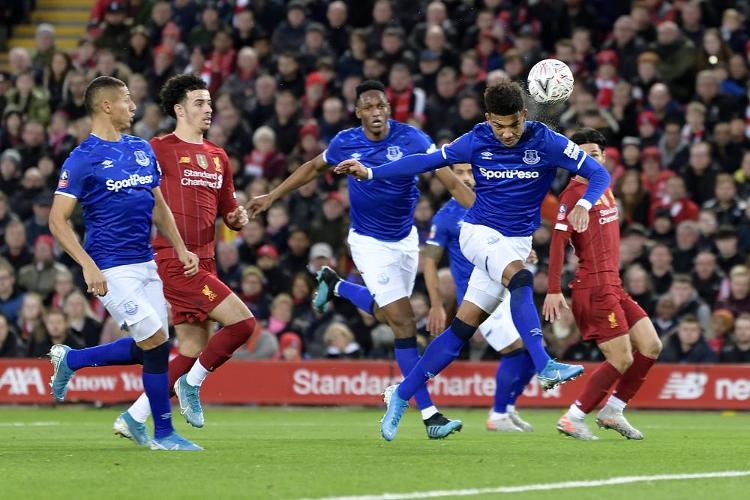 意甲积分榜：米兰1球净胜球优势领先那不勒斯居首