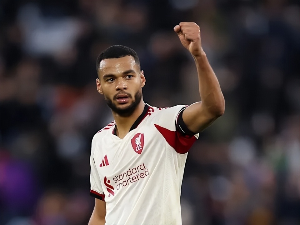 篮球勇士老将续约一年，球迷大呼：值得