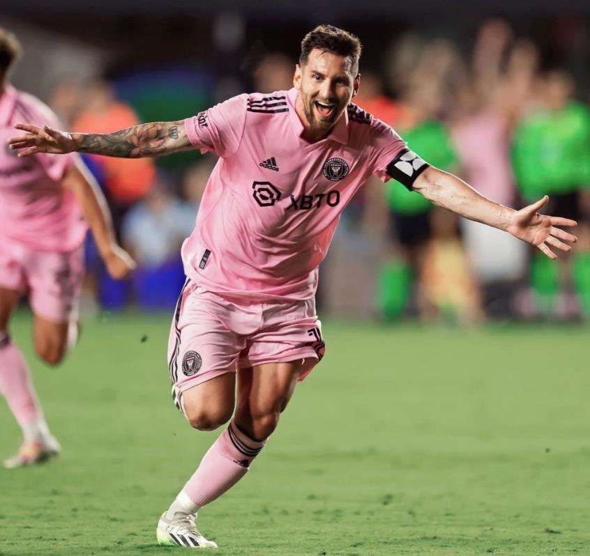 曼城英超33分紧追阿森纳，五项数据领跑联赛