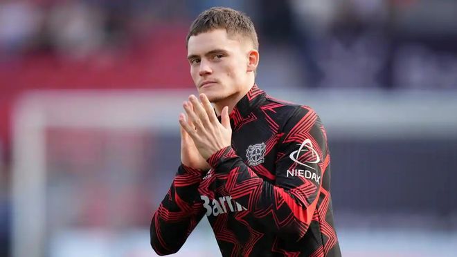 篮球勇士球星赛前训练高强度