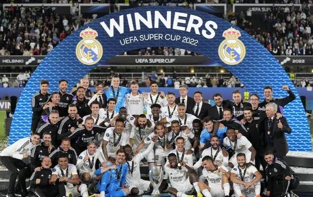 托蒂：说C罗的坏话只能说明你在嫉妒他，他和梅西的水平相当