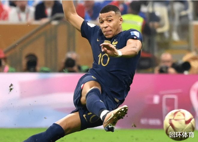 意甲战报：伊尔迪兹双响，孔塞桑屡失良机，尤文2-1卡利亚里